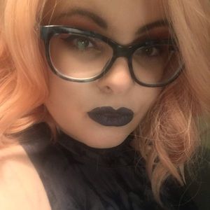 Meet your Posher, Alexandra